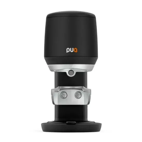 PUQ Press Mini Otomatik Tamper – Siyah PUQ Press Mini otomatik tamper siyah barista kullanımı